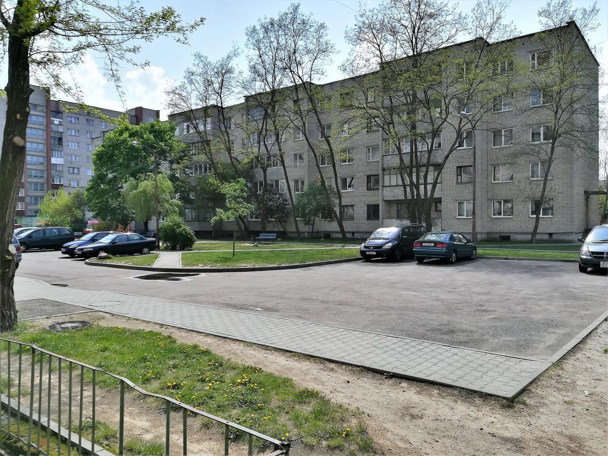 Ferienwohnung Apartament Na Adamkovskoy Brest Exterior foto