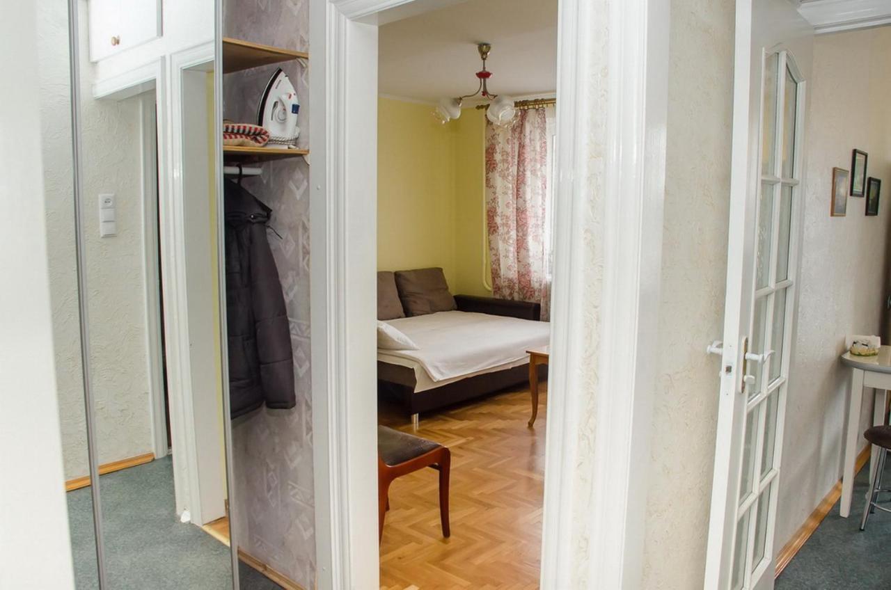 Ferienwohnung Apartament Na Adamkovskoy Brest Exterior foto