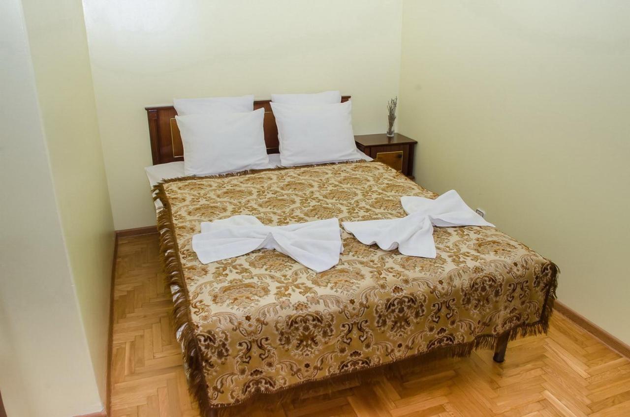 Ferienwohnung Apartament Na Adamkovskoy Brest Exterior foto